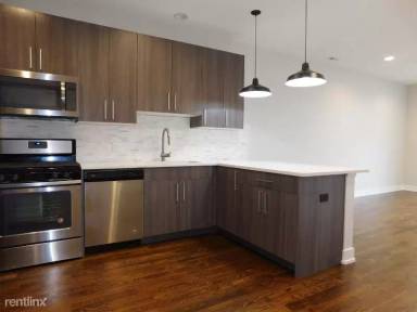Main picture of 5139 N Broadway St