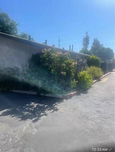 Main picture of 447 Coffee Rd