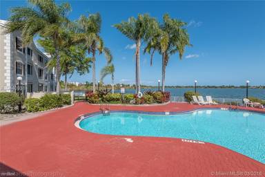 Main picture of Lakeview Club
