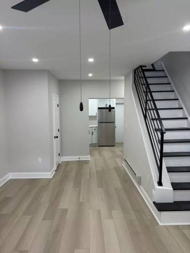 Main picture of 1530 S Lecount St