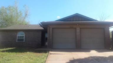 Main picture of 2612 SE 50th St