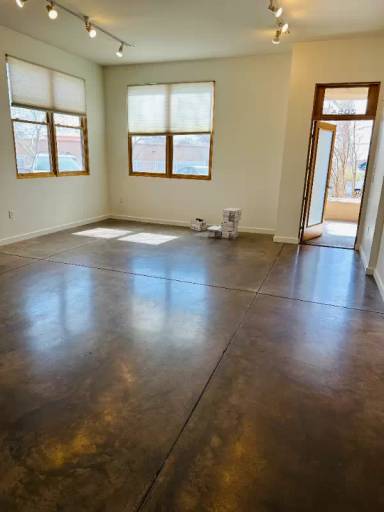 Main picture of 1012 Marquez Pl
