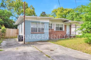 Main picture of 2128 W 15th St