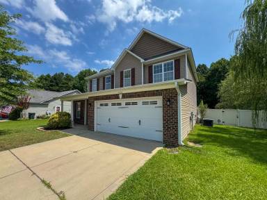 Main picture of 1424 Saint Johns Loop