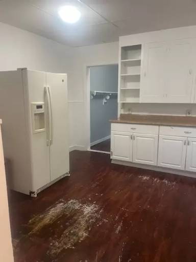 Main picture of 168 W Main St