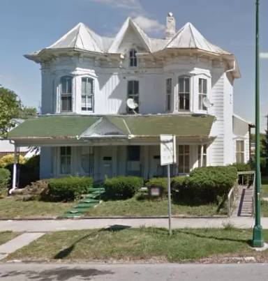 Main picture of LMD 334 North Columbia Street