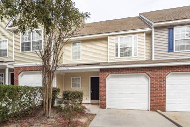 Main picture of 546 Tayrn Dr