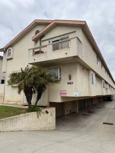 Main picture of 1527 W 146th St