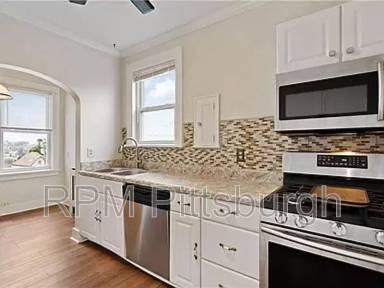 Main picture of 239 The Blvd