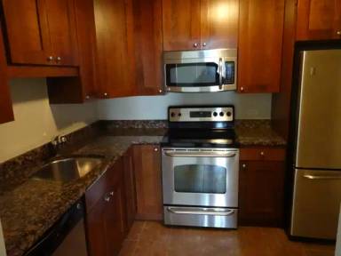 Main picture of 10 E Ontario St Apartments
