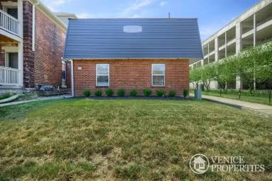 Main picture of 83 E 11th Ave