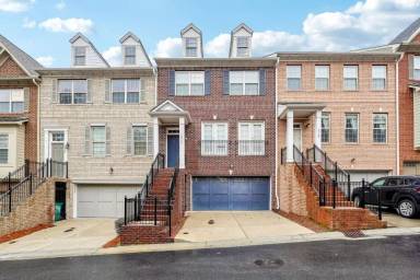 Main picture of 2767 Durham Dr NE