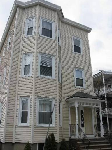 Main picture of 7 - 41 Lewis St