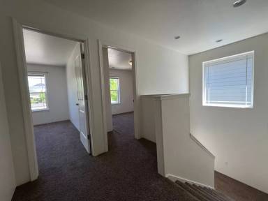 Main picture of 678 E Nevada St