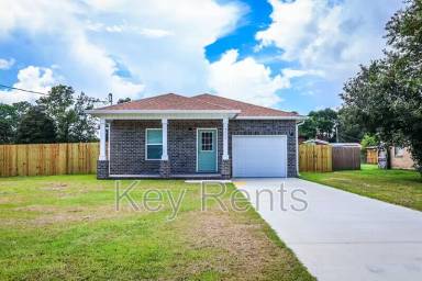 Main picture of 7111 McAdam Ct