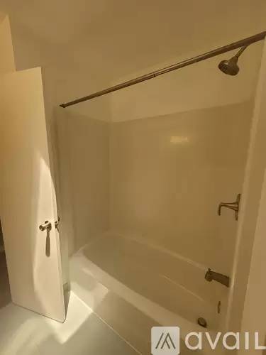 Main picture of 1702 Leach St