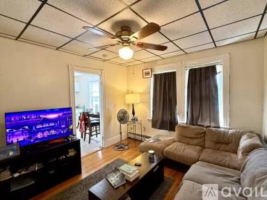 Main picture of 12 Craigie St