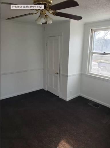 Main picture of 1426 W Euclid Ave