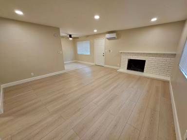 Main picture of 1354 Springfield St