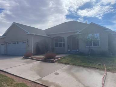 Main picture of 1060 S Greenbrier Dr