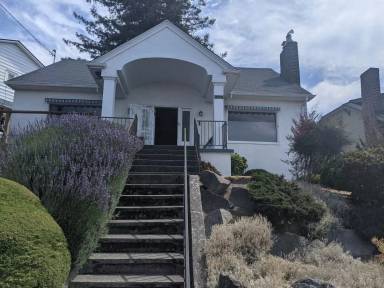 Main picture of 6828 35th Ave NW