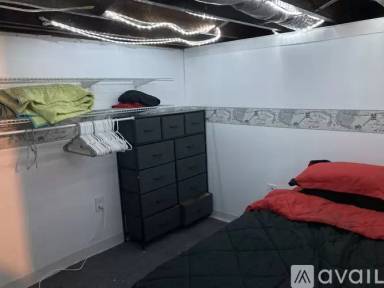Main picture of 208 E Lincoln Ave