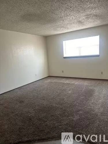Main picture of Avendale Pointe Apartments