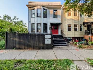 Main picture of 2835 W 38th Pl