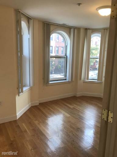Main picture of 90 Westland Ave