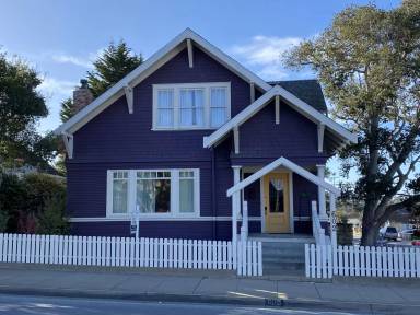 Main picture of 602 Forest Ave
