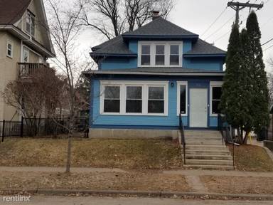 Main picture of 611 W 34th St