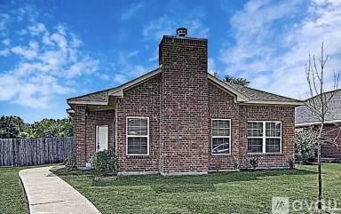 Main picture of 1633 Mockingbird Ln