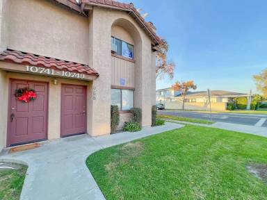 Main picture of 10741 Chestnut St