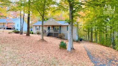 Main picture of 14 Riverwood Ct