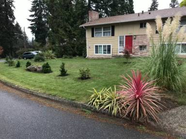 Main picture of 1840 146th Pl SE