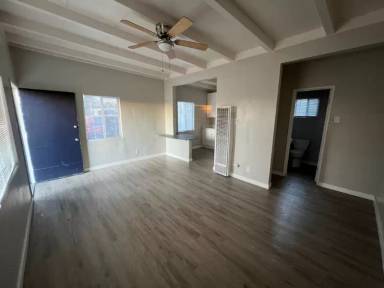 Main picture of 205 Eaton Way