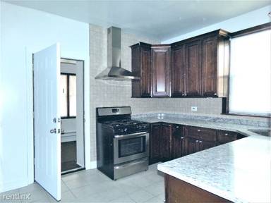 Main picture of 5438 N Glenwood Ave