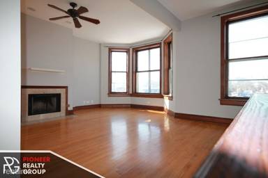 Main picture of 2835 N Ashland Ave