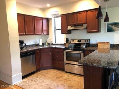 Main picture of 1111 Beacon St