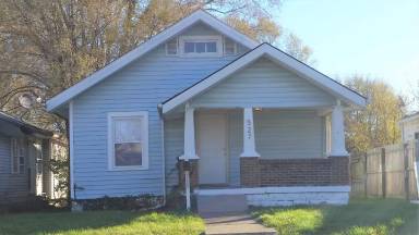 Main picture of 527 N Bradley Ave