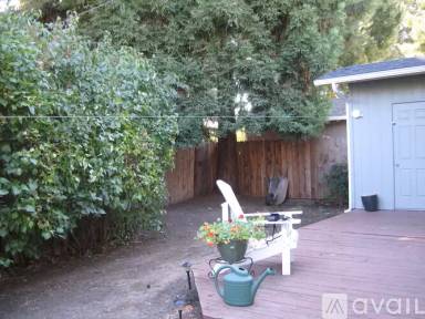Main picture of 215 Vancouver Ave