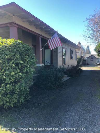 Main picture of 105 Genessee St