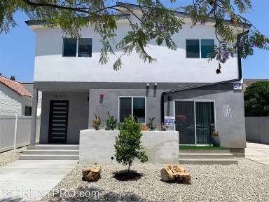 Main picture of 14111 Sylvan St