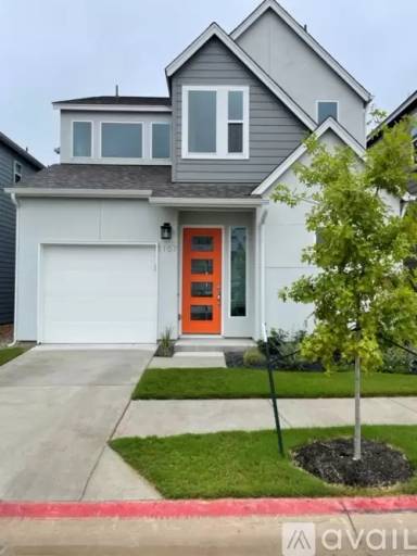 Main picture of 1107 Showbox St