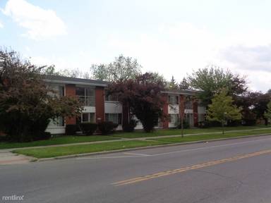 Main picture of 18421 W Chicago St