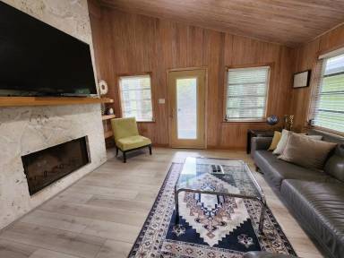 Main picture of 1255 46th St