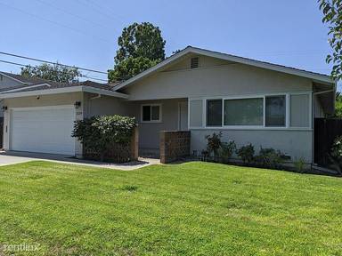 Main picture of 1529 Flamingo Way