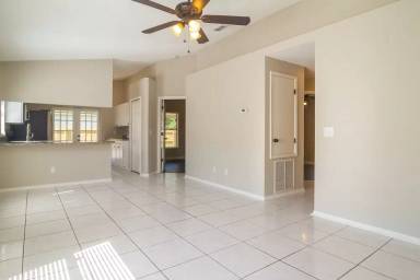 Main picture of 13500 Glasser Ave