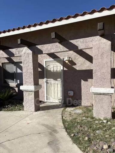 Main picture of 68085 Calle Bolso