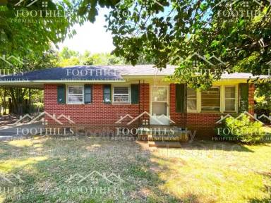 Main picture of 124 Pickens Cir